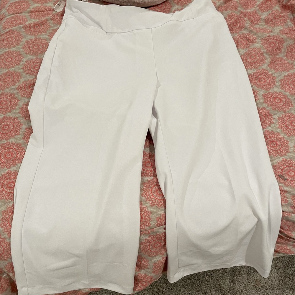 Size xl white wide leg dress pants.